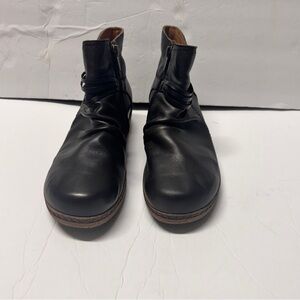 Pikolinos Granada black calfskin leather ankle boot womens size 9